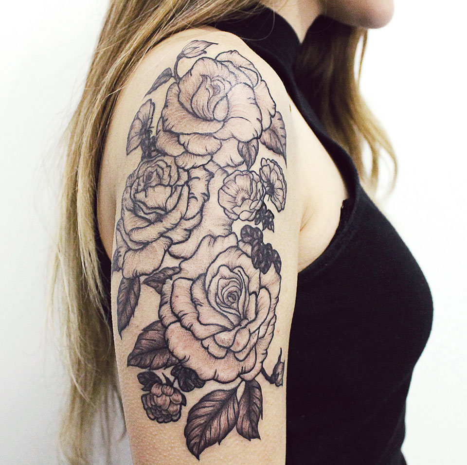 Montreal Tattoo Parlor Catalina Rosas5 Montreal Tattoo Parlor Catalina Rosas5